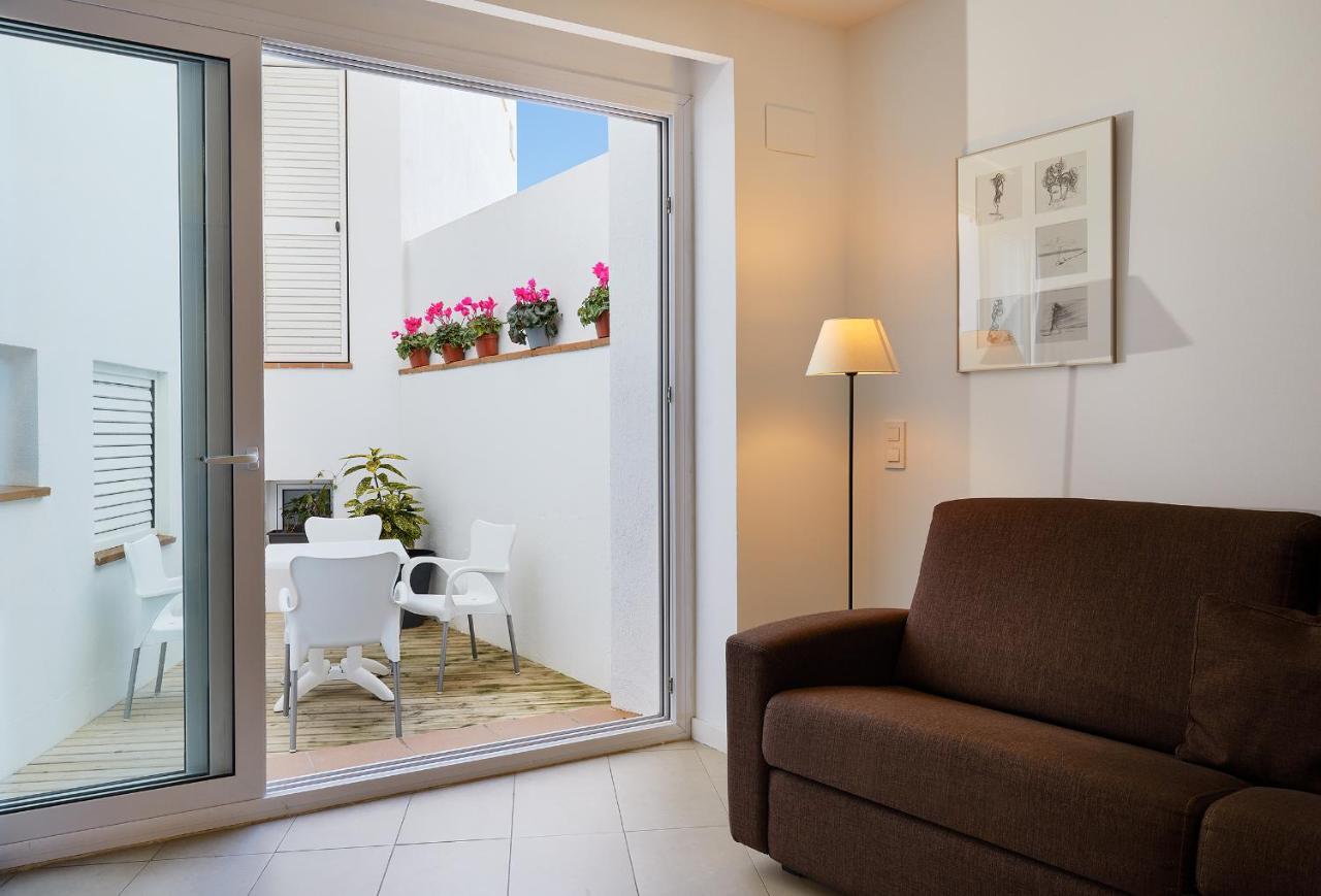 Canvas Apartments&Lofts Кадакес Екстериор снимка